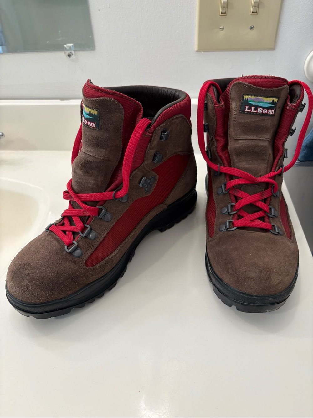 LL BEAN cresta 8000 men’s hiking boot goretex with vibram sole size 9
